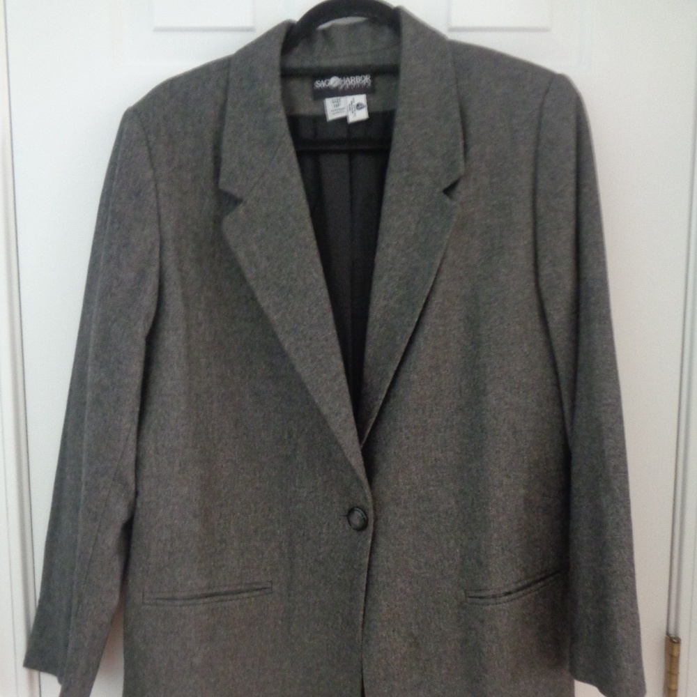 Sag Harbor Wool Rich Blend Gray Blazer Size 14P
